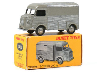 Lot 146 - DINKY TOYS FRANCE (1)
