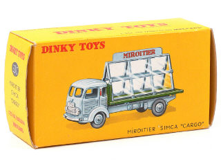 Lot 204 - DINKY TOYS FRANCE (1)