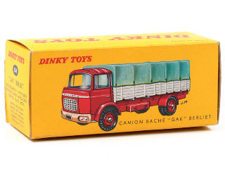 Lot 223 - DINKY TOYS FRANCE (1)