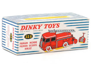 Lot 201 - DINKY TOYS FRANCE (1)