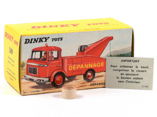 Lot 227 - DINKY TOYS FRANCE (1)