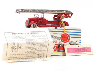 Lot 998 - DINKY TOYS FRANCE (1)