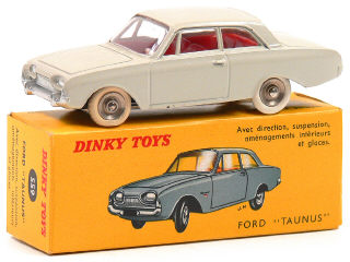 Lot 915 - DINKY TOYS FRANCE (1)