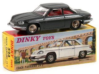 Lot 932 - DINKY TOYS FRANCE (1)
