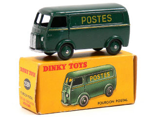 Lot 989 - DINKY TOYS (FRANCE) (1)