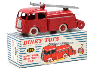 Lot 999 - DINKY TOYS FRANCE (1)