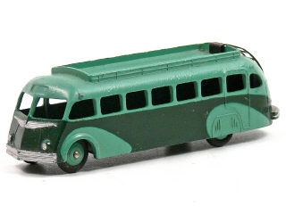 Lot 983 - DINKY TOYS FRANCE (1)