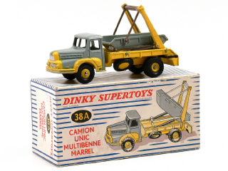 Lot 1013 - DINKY TOYS FRANCE (1)