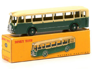 Lot 985 - DINKY TOYS FRANCE (1)