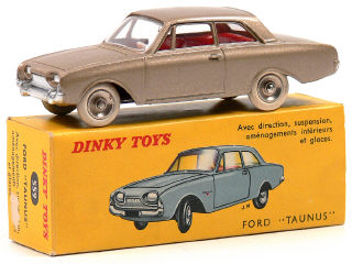 Lot 916 - DINKY TOYS (FRANCE) (1)