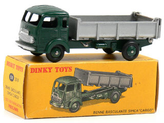 Lot 1004 - DINKY TOYS FRANCE (1)