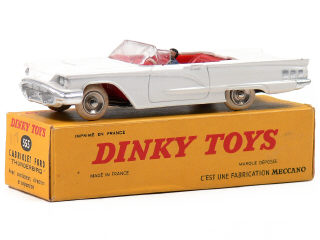 Lot 907 - DINKY TOYS FRANCE (1)