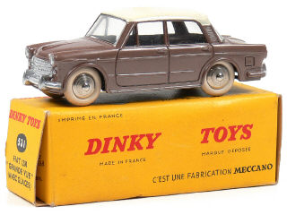 Lot 146 - DINKY TOYS FRANCE (1)