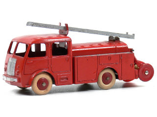 Lot 204 - DINKY TOYS (FRANCE) (1)