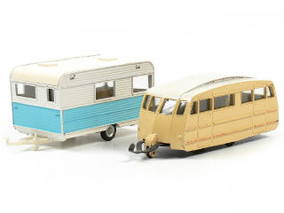 Lot 269 - DINKY TOYS FRANCE (2)