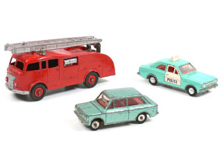 Lot 340 - DINKY TOYS GB (3)
