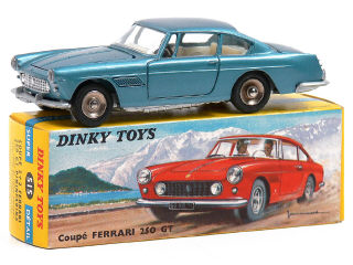 Lot 1038 - DINKY TOYS FRANCE (1)