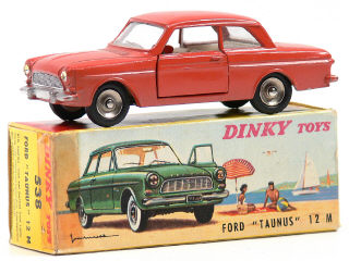 Lot 1057 - DINKY TOYS FRANCE (1)