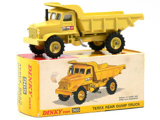 Lot 1453 - DINKY TOYS GB (1)
