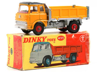 Lot 1445 - DINKY TOYS (GB) (1)