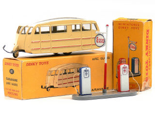 Lot 1341 - DINKY TOYS FRANCE (2)