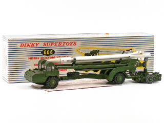 Lot 1479 - DINKY TOYS GB (1)