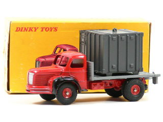 Lot 1181 - DINKY TOYS FRANCE (1)