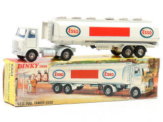 Lot 1470 - DINKY TOYS GB (1)