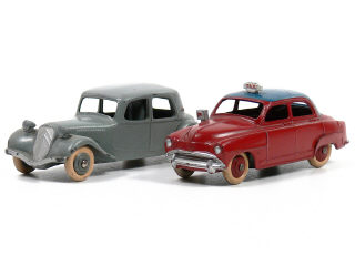 Lot 1305 - DINKY TOYS (FRANCE) (2)