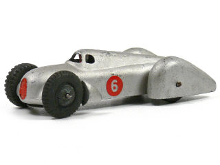 Lot 1383 - DINKY TOYS GB (1)
