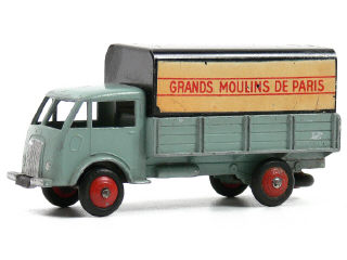 Lot 1108 - DINKY TOYS FRANCE (1)