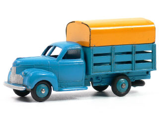 Lot 1120 - DINKY TOYS FRANCE (1)