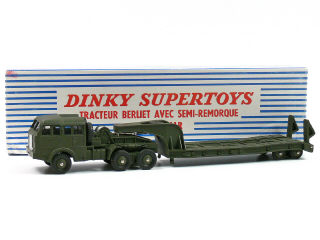 Lot 1262 - DINKY TOYS FRANCE (1)