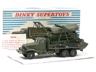Lot 1263 - DINKY TOYS FRANCE (1)