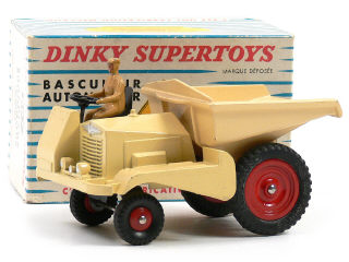 Lot 1202 - DINKY TOYS FRANCE (1)