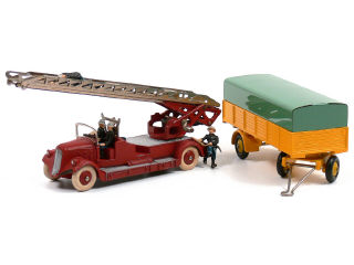 Lot 1332 - DINKY TOYS FRANCE (2)