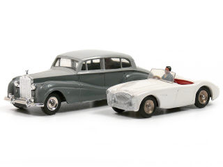 Lot 1346 - DINKY TOYS (2)