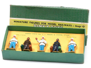 Lot 1422 - DINKY TOYS GB (1)