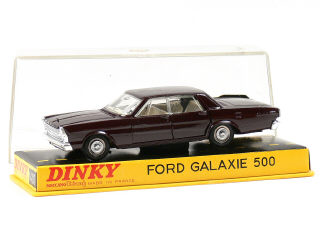 Lot 1068 - DINKY TOYS FRANCE (1)