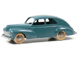Lot 173 - DINKY TOYS FRANCE (1)