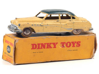 Lot 204 - DINKY TOYS FRANCE (1)