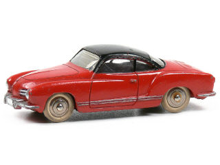 Lot 199 - DINKY TOYS FRANCE (1)