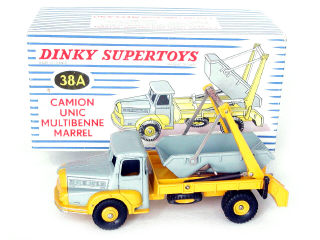 Lot 148 - DINKY TOYS FRANCE (1)