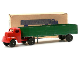 Lot 212 - RALSTOY (USA) (1)