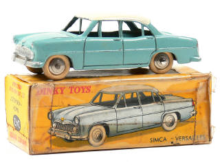 Lot 345 - DINKY TOYS FRANCE (1)