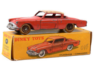 Lot 343 - DINKY TOYS FRANCE (1)