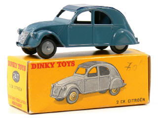 Lot 335 - DINKY TOYS (FRANCE) (1)