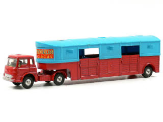 Lot 185 - CORGI TOYS (GB) (1)