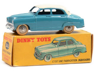 Lot 1134 - DINKY TOYS FRANCE (1)