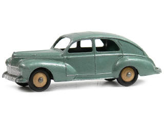 Lot 1105 - DINKY TOYS FRANCE (1)
